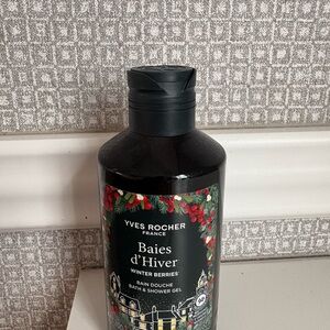 Yves Rocher Winter Berries Bath & Shower Gel